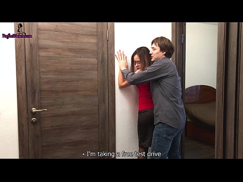 ❤️ Секси Реалтор сензуално трза своју пичку и јебе док продаје свој стан - Кремпаи ❤❌ Јебање на sr.pornmega-com.ru ❌